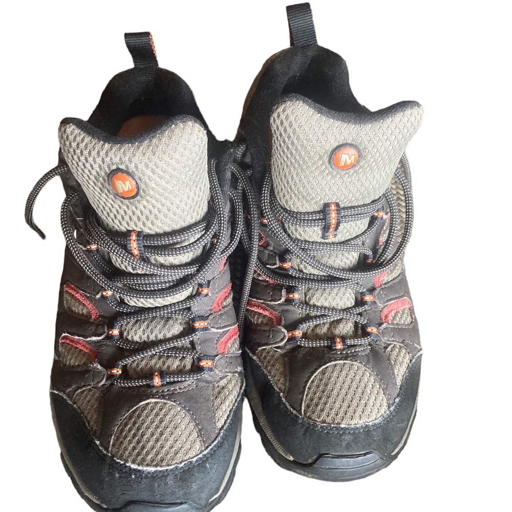 Merrell Gore-Tex Moab hiking shoe Men’s 7
